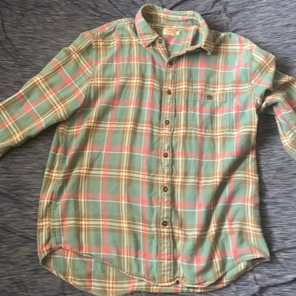 Faherty long sleeve button shirt